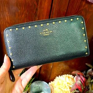 Authentic Coach Wallet NWT